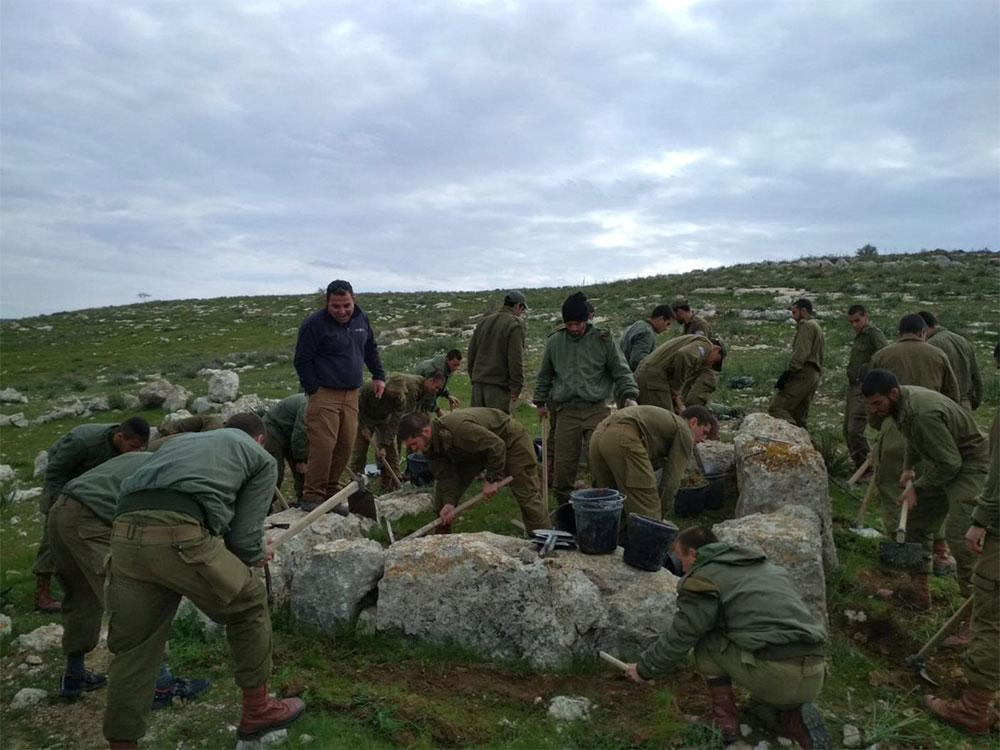 Uncovereing Hezekiah's Tunnel during archaeology excavation